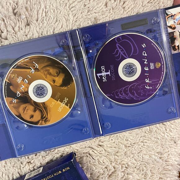 Friends Season 1 Full Disc Set Tested - Picture 3 of 4